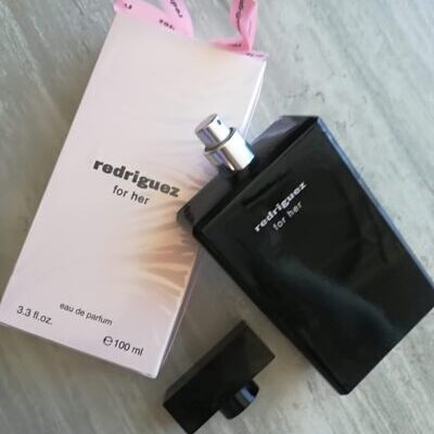 Redriguez for her 100ml (Black Bottle) (scent inspired by Narcisco Rodriguez)